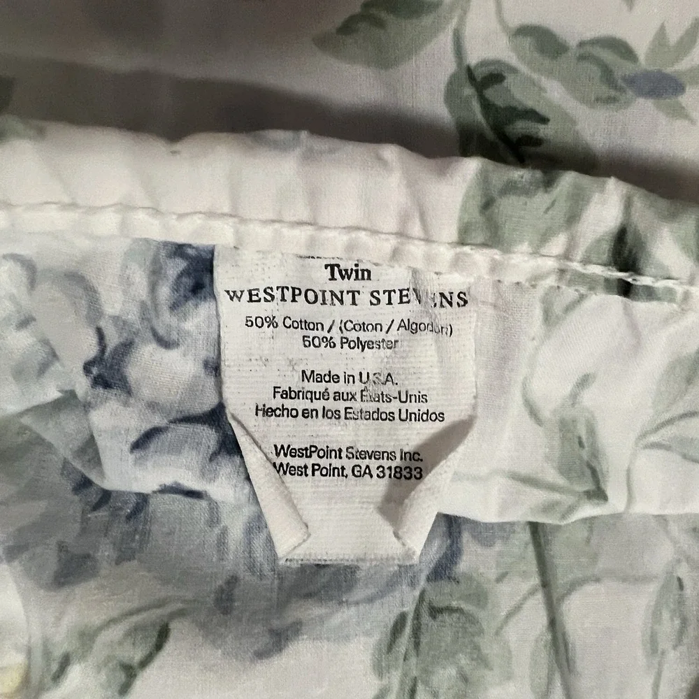 Vtg 80s Westpoint Stevens Twin FittedSheet Blue Cabbage Roses French Country